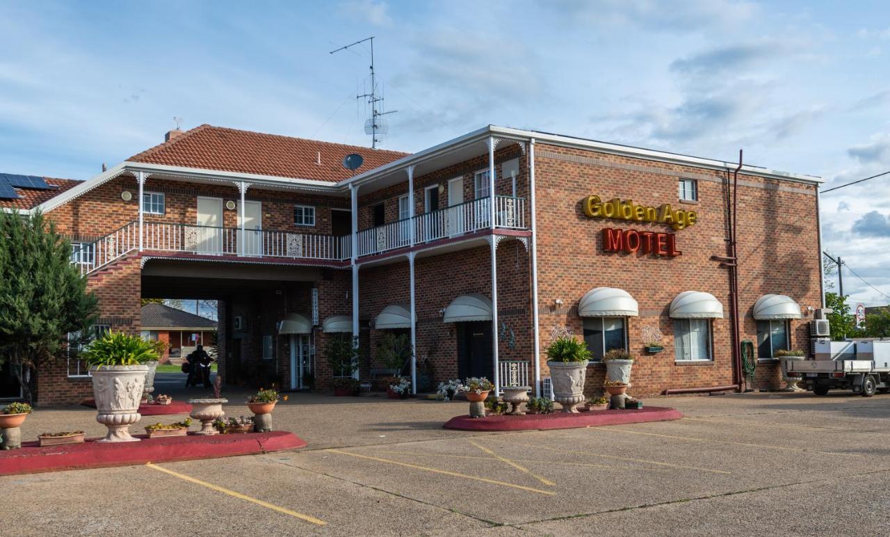 Golden Age Motor Inn Queanbeyan Exterior photo